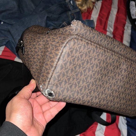 Michael kors back pack - Picture 3 of 9